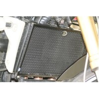 R&G RADIATOR GUARD YAM YZF-R1 04-06 (COLOUR:BLACK)